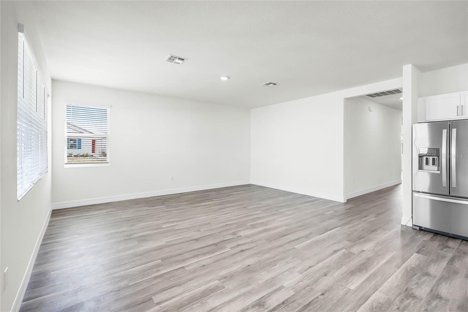5231 Ligonberry St photo 3