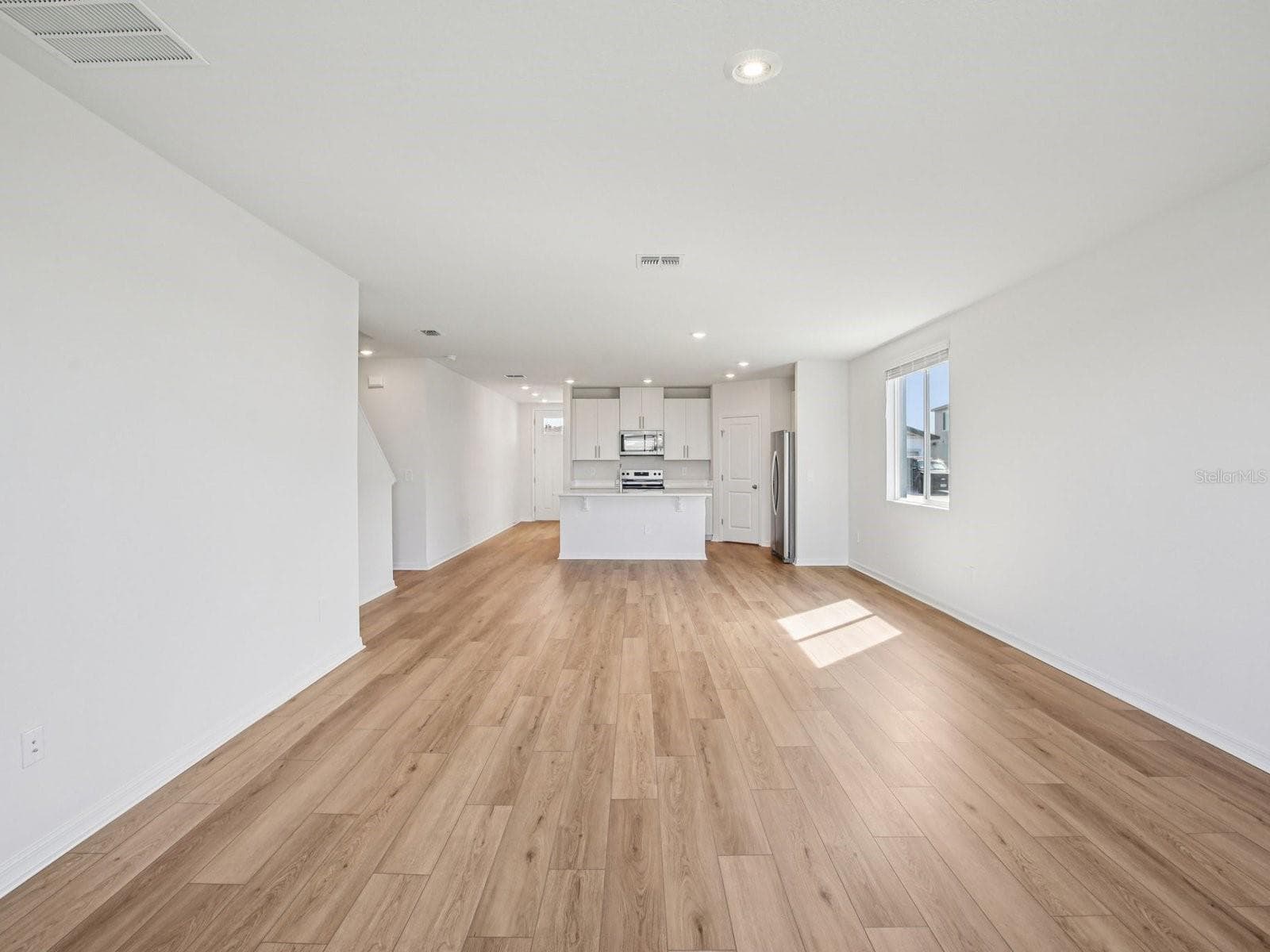 1718 Coolridge Pl photo 4