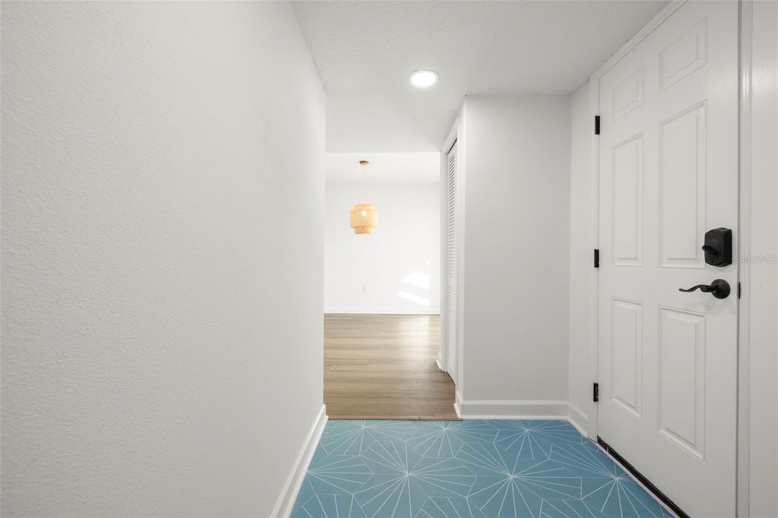 1 Windrush Blvd #19 photo 4
