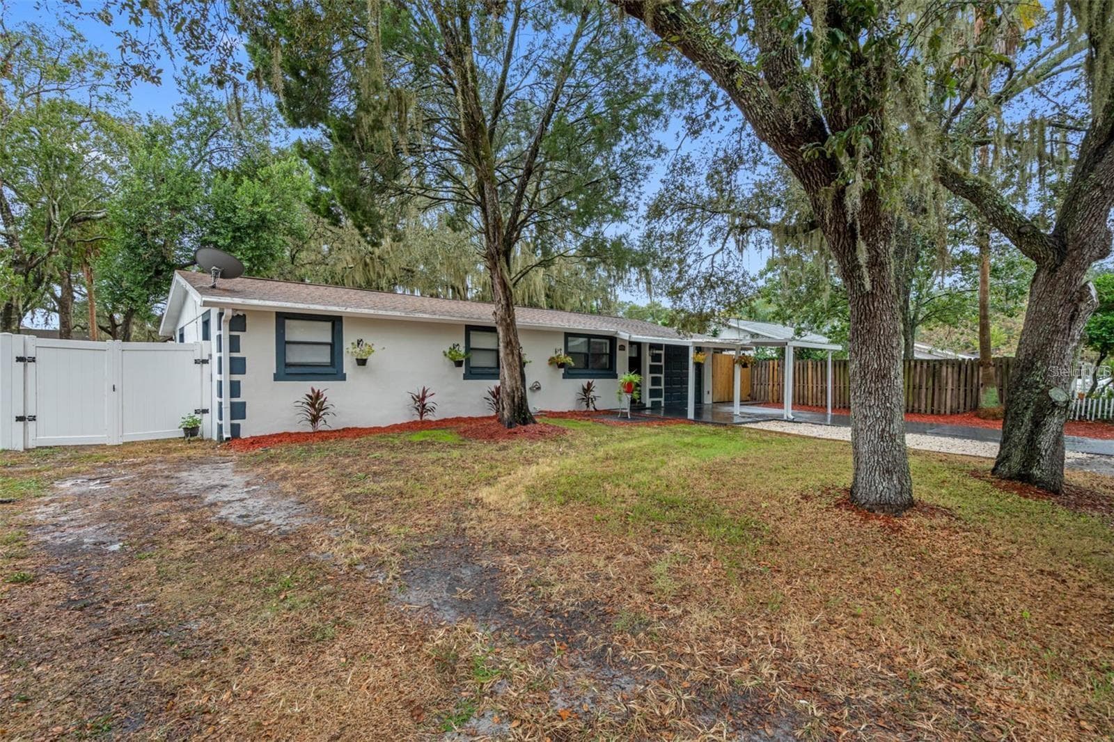 11115 Stafford Ln photo 3