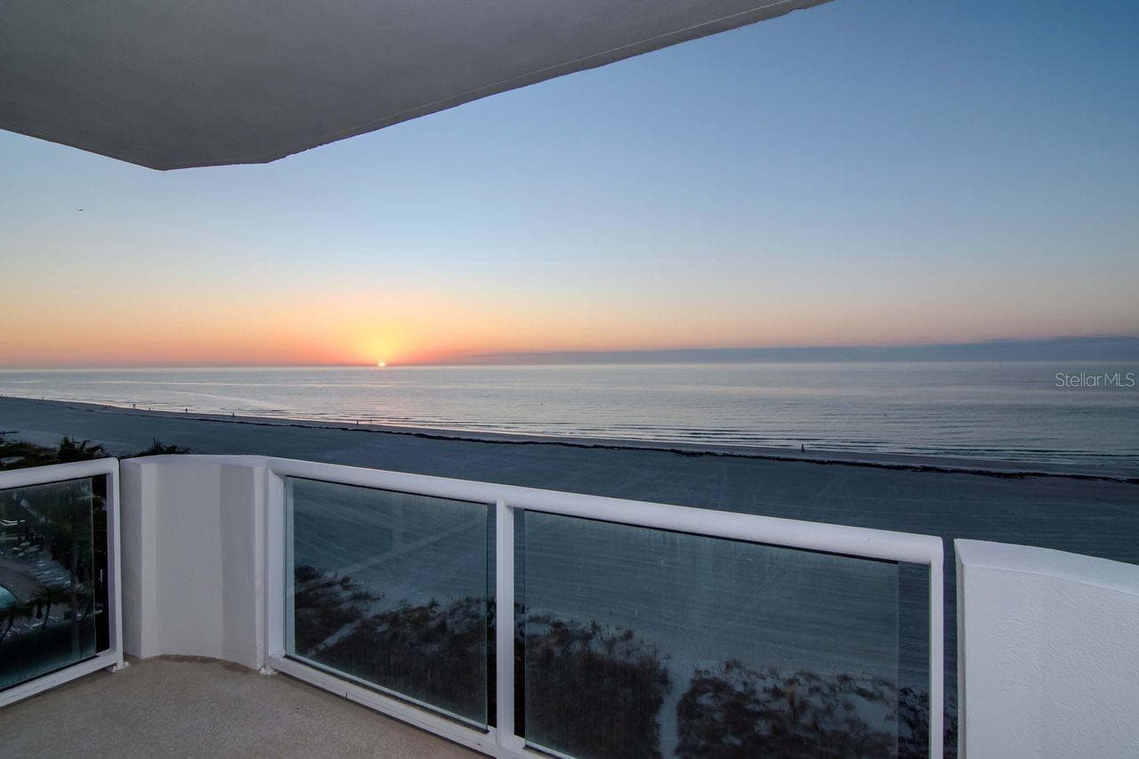 1350 Gulf Blvd #703 photo 4