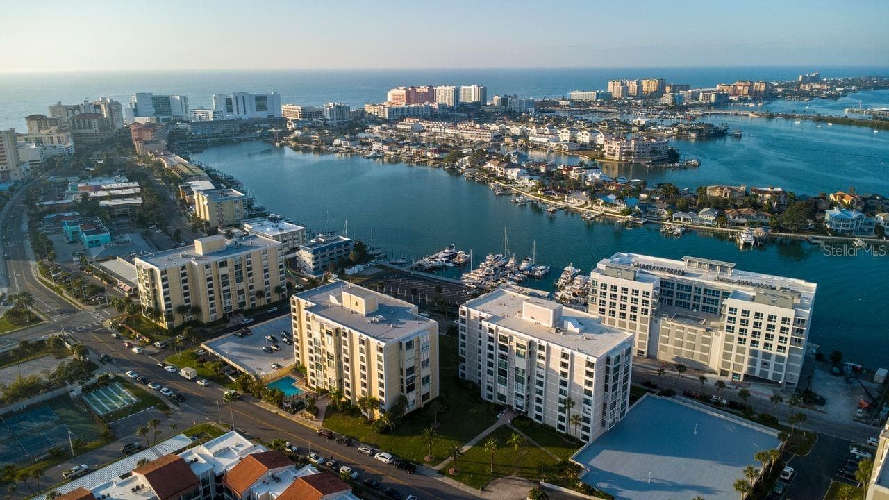 830 S Gulfview Blvd #502 photo 3