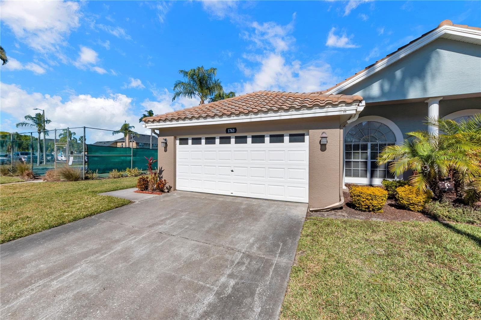 1763 Arabian Ln