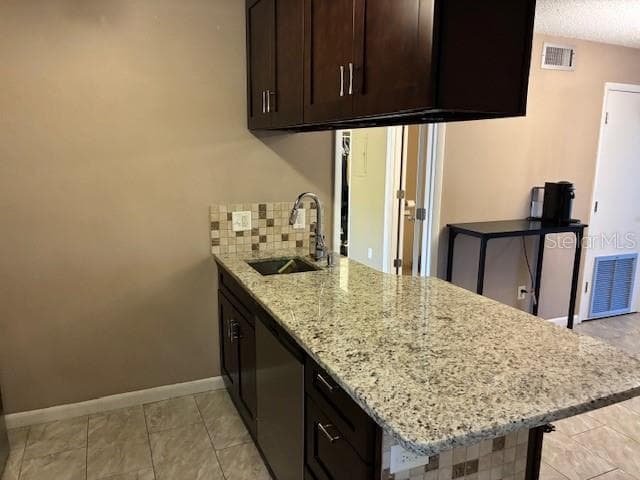 3806 N Oak Dr #V21 photo 4