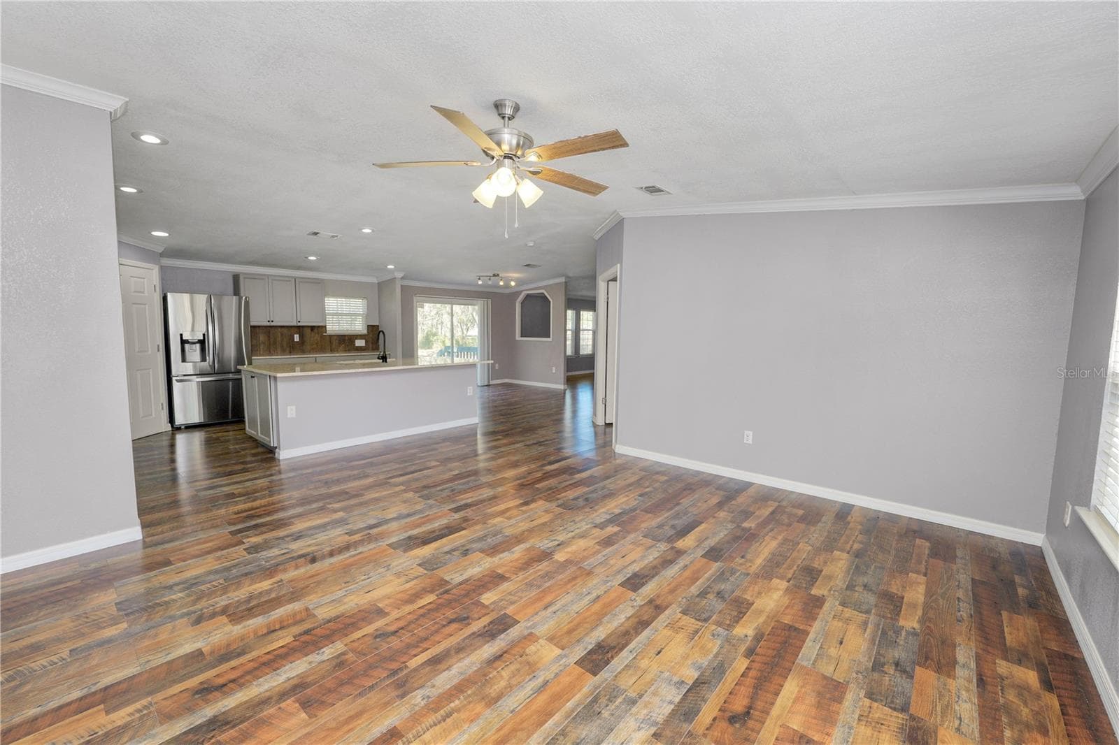 7405 Shoupe Rd photo 5