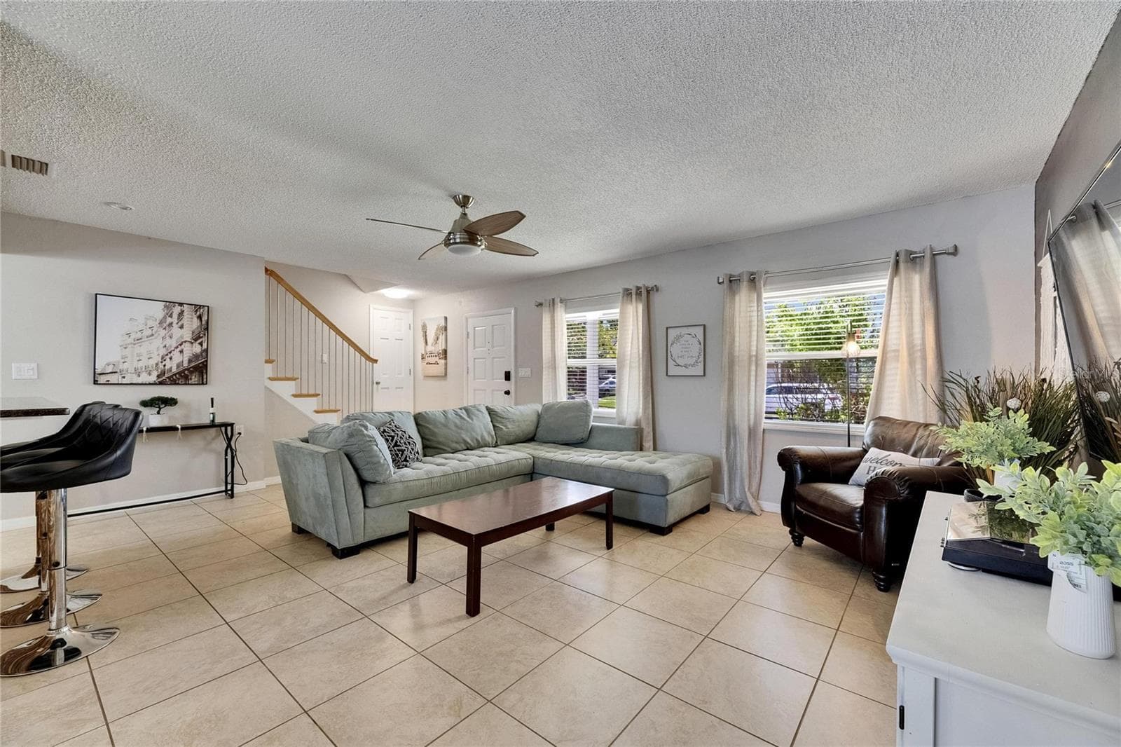 4710 Travertine Dr photo 5