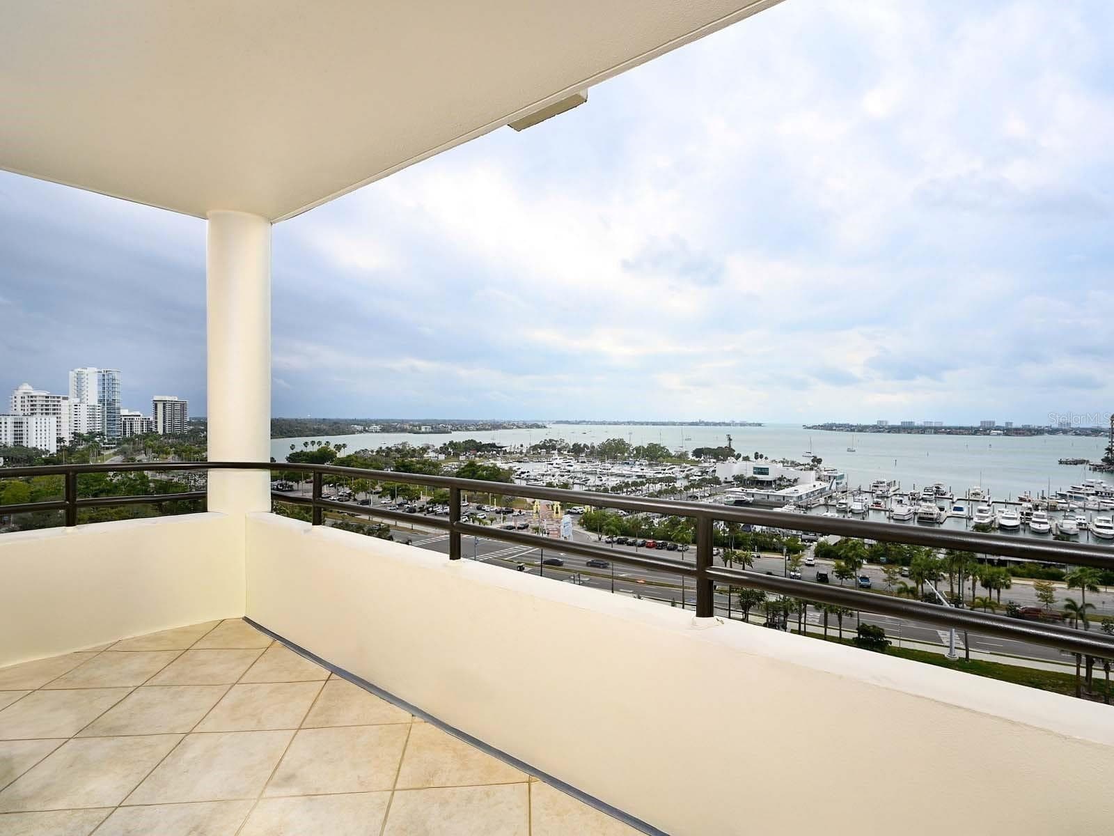 1255 N Gulfstream Ave #1106 photo 5