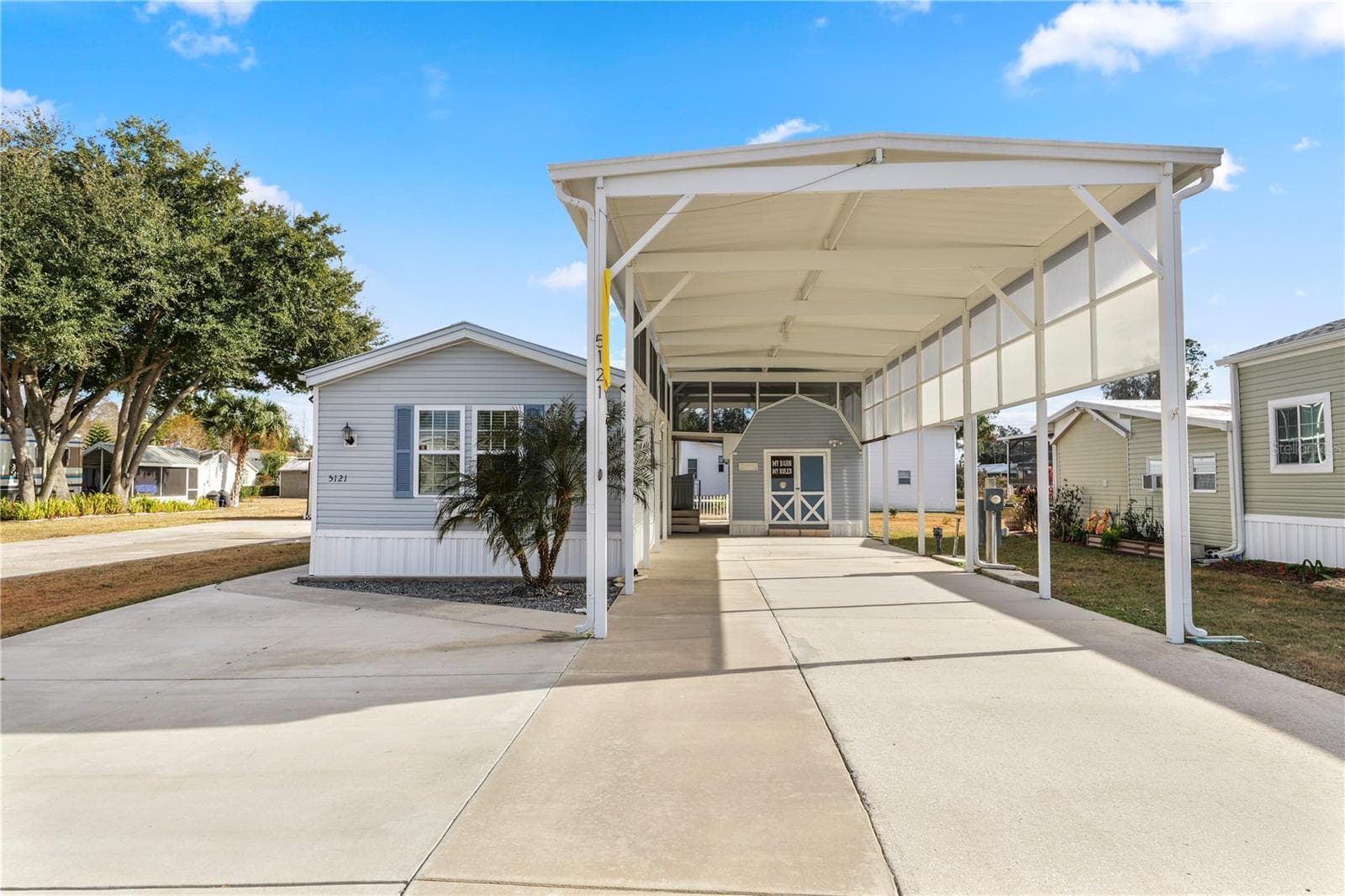 5121 Shore Line Dr
