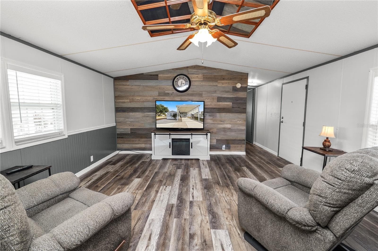 5121 Shore Line Dr photo 5