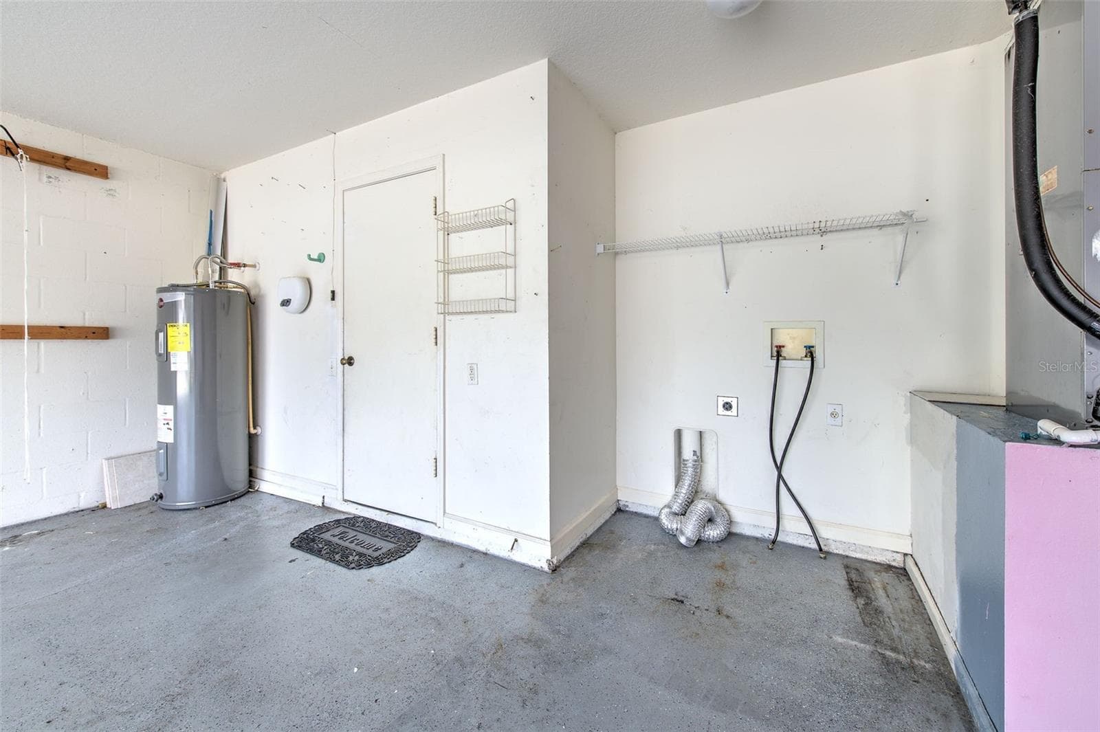 2703 Breakwater CT photo 4
