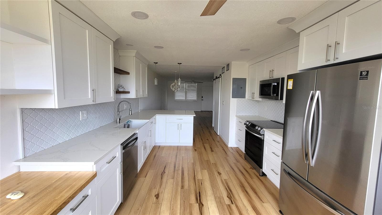 4915 Bay St NE #334 photo 3