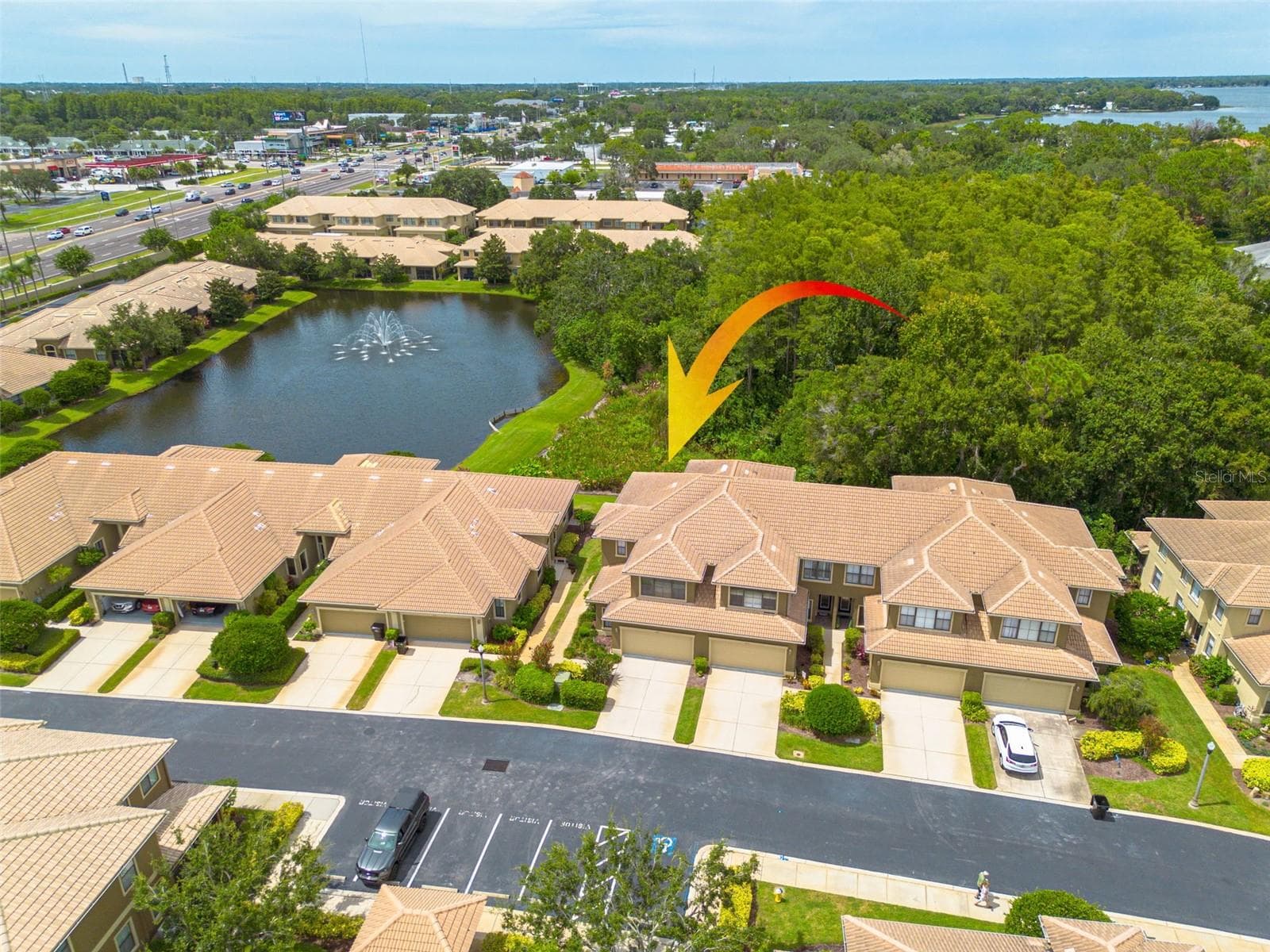 2567 Gloriosa Dr photo 3