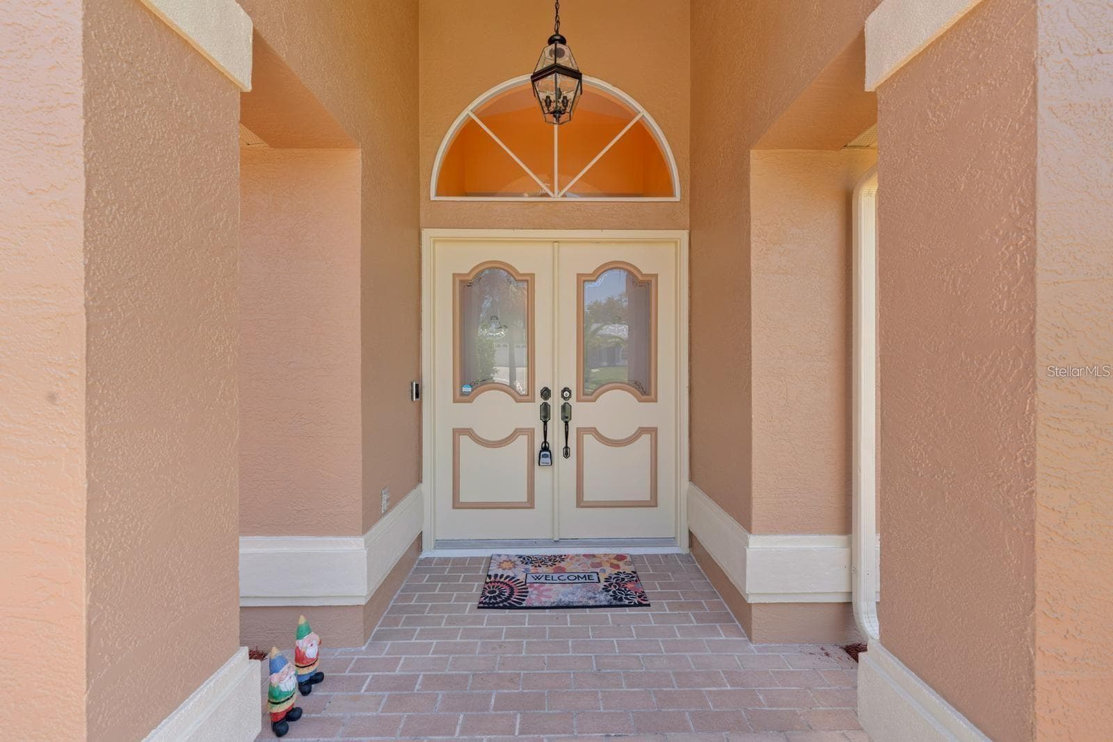 10228 Yellow Pine Way photo 4