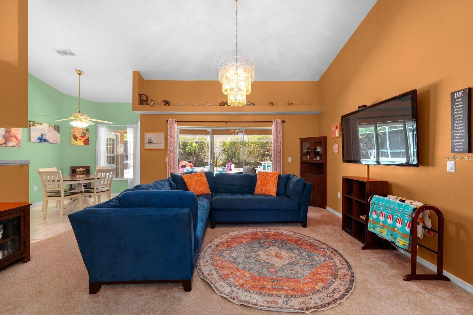 10228 Yellow Pine Way photo 5