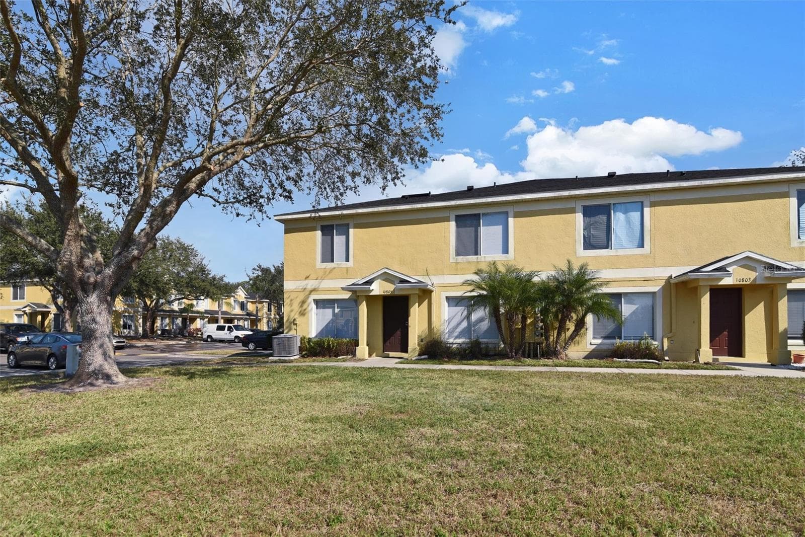 10805 Keys Gate Dr photo 3