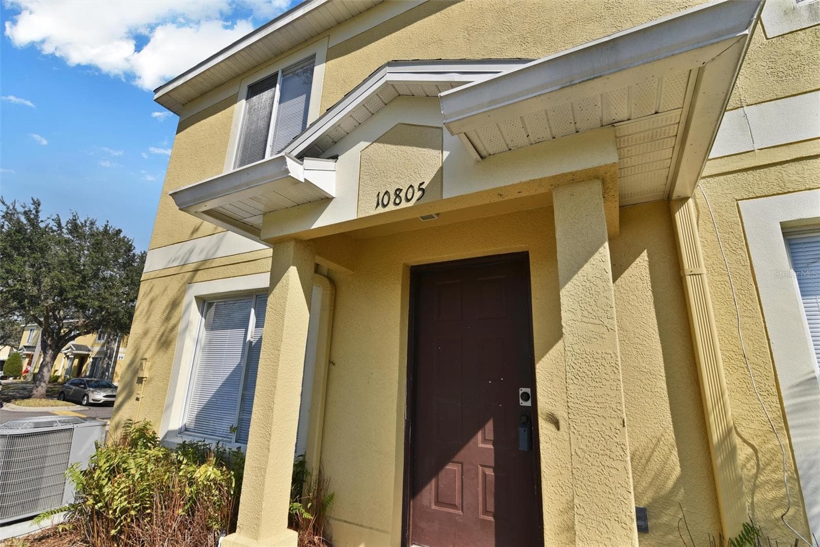 10805 Keys Gate Dr photo 5