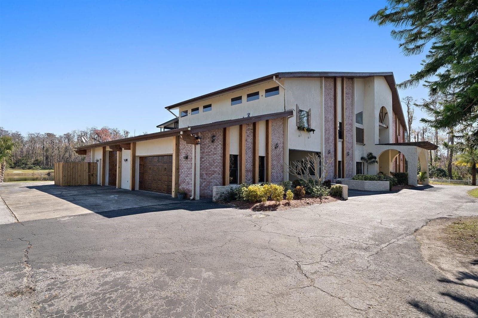 18409 Tyler Rd photo 3