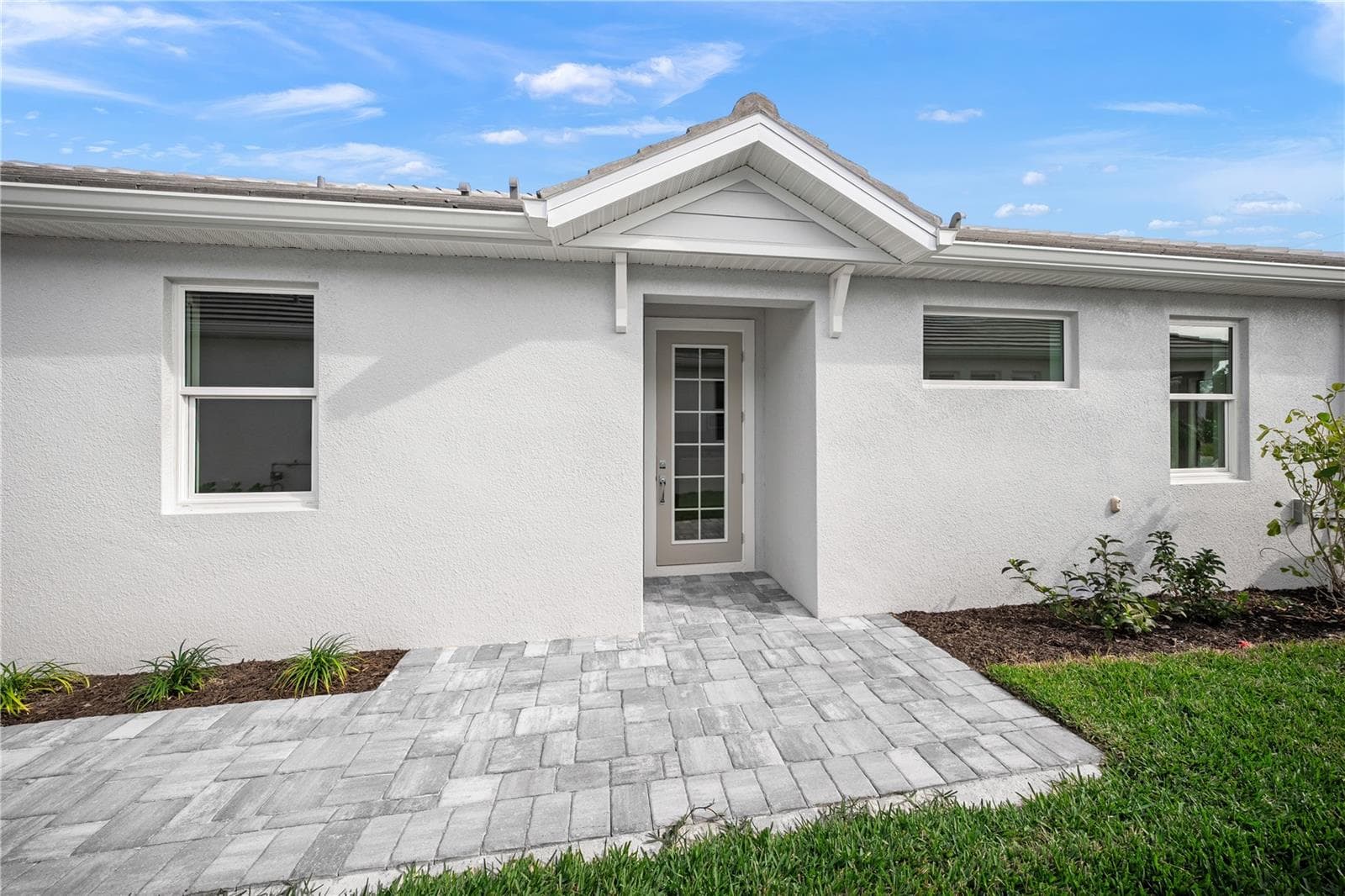 9533 Lunar Dove Dr photo 3