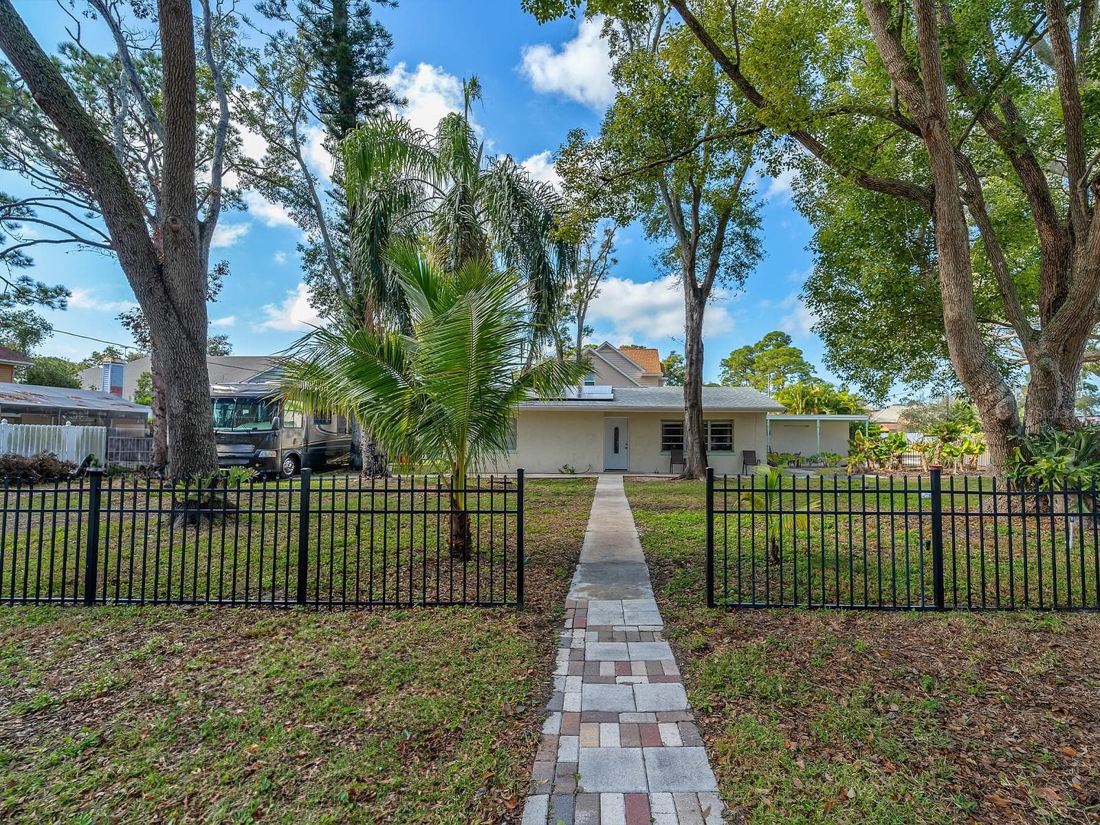 7684 Oakhurst Rd photo 5