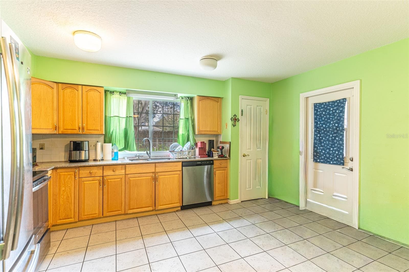 5103 Greenbrook Ln photo 3