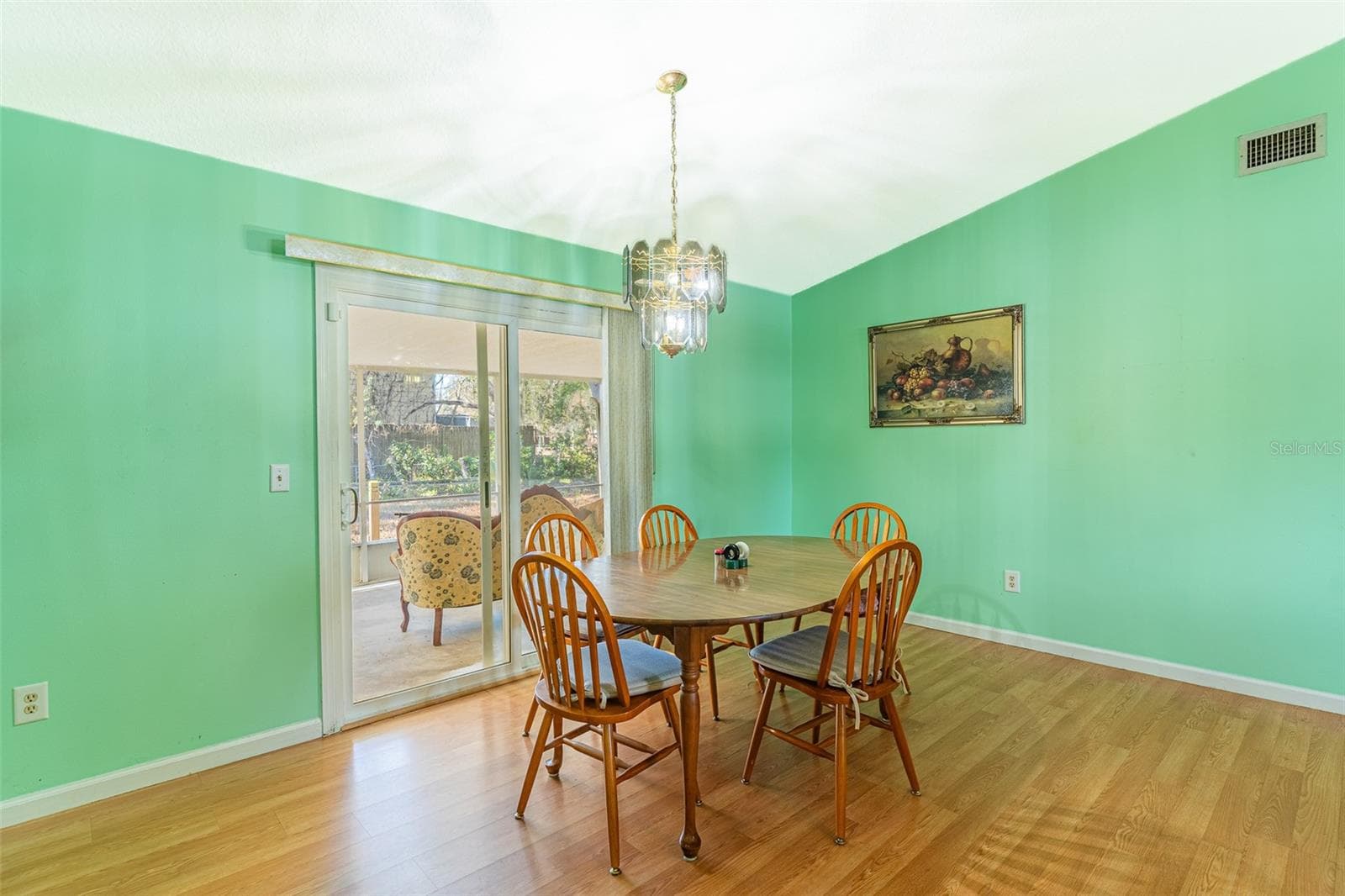5103 Greenbrook Ln photo 4
