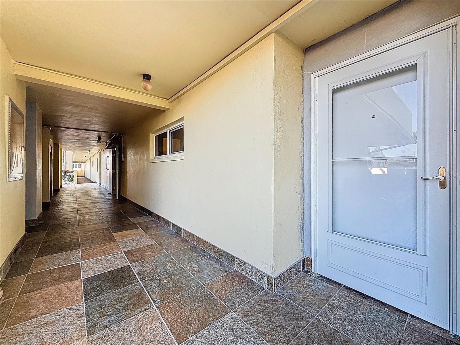 4550 Cove Cir #106 photo 5