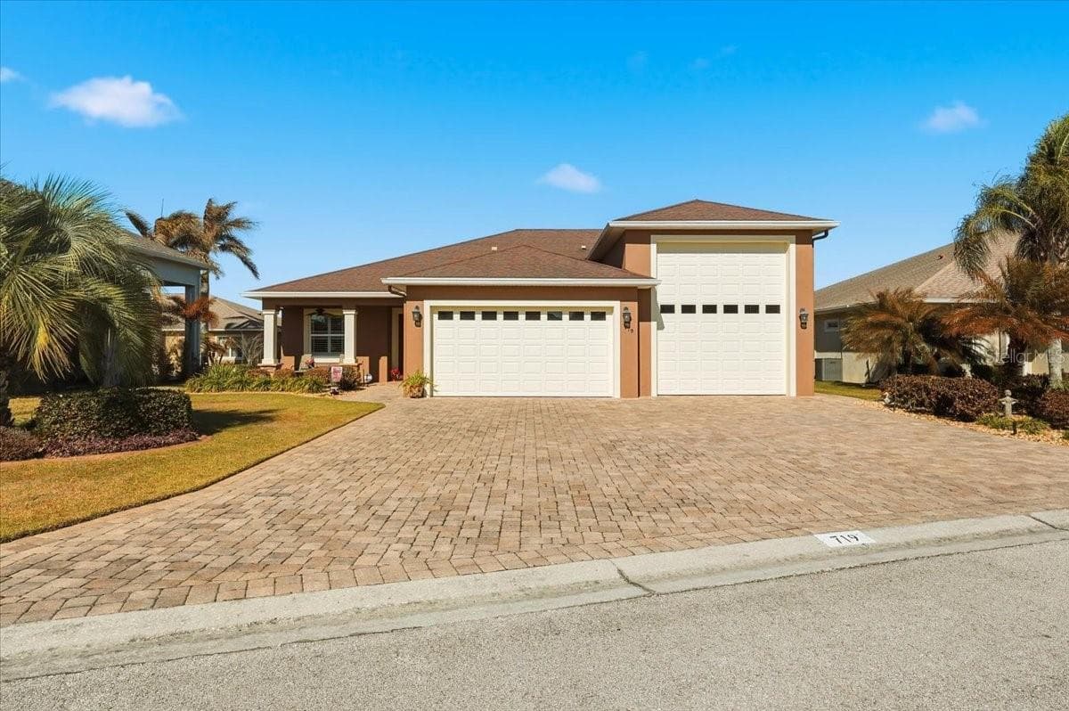 719 Teaberry Trl photo 3