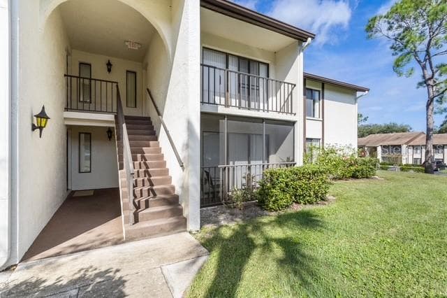 2522 Pine Ridge Way S #D2