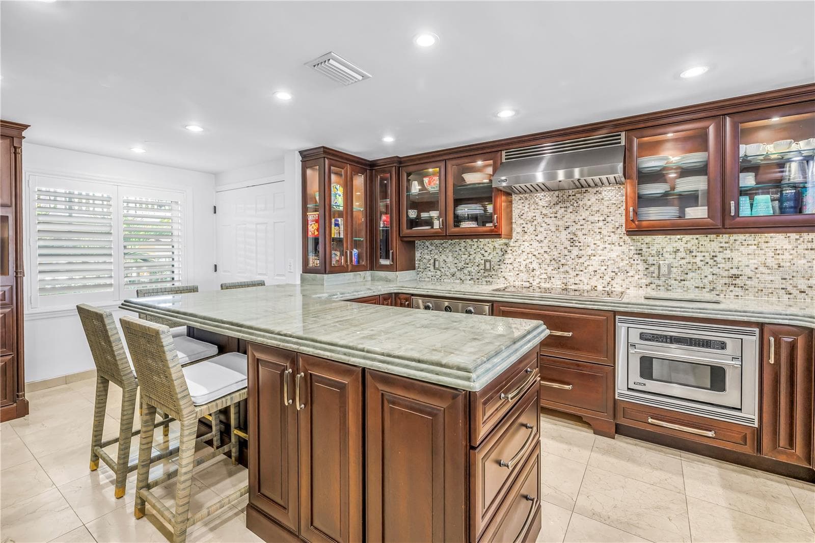6600 Sunset Way #408 photo 4