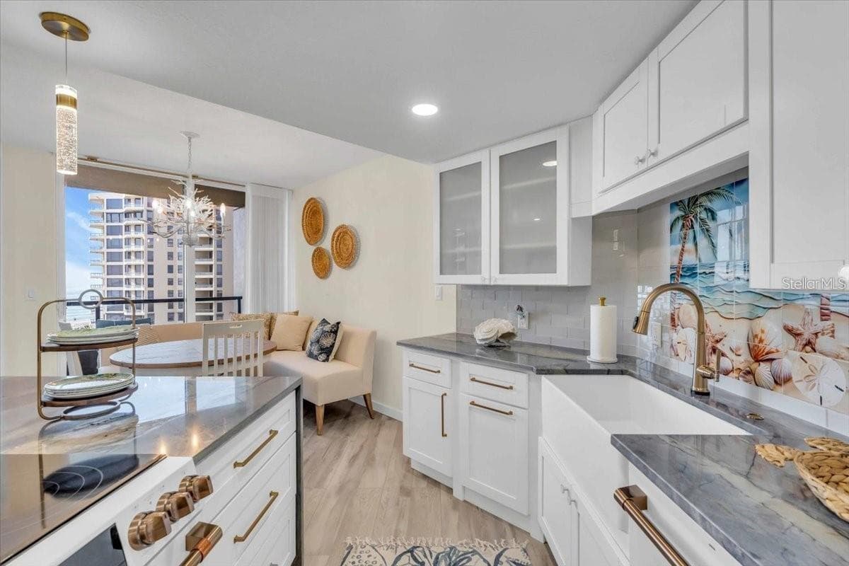 1211 Gulf Of Mexico Dr #403 photo 4