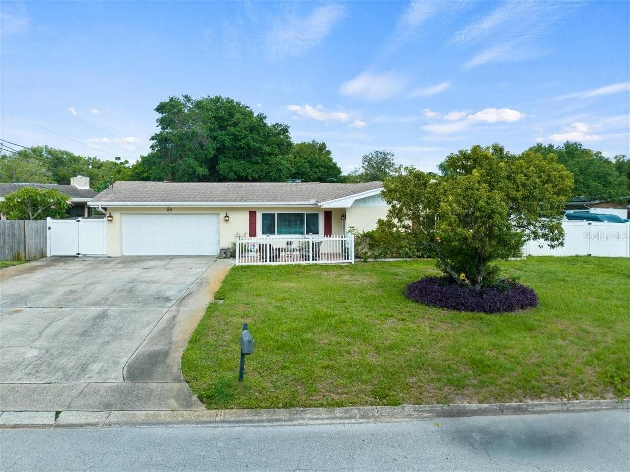 1560 Bel Keene Dr photo 5