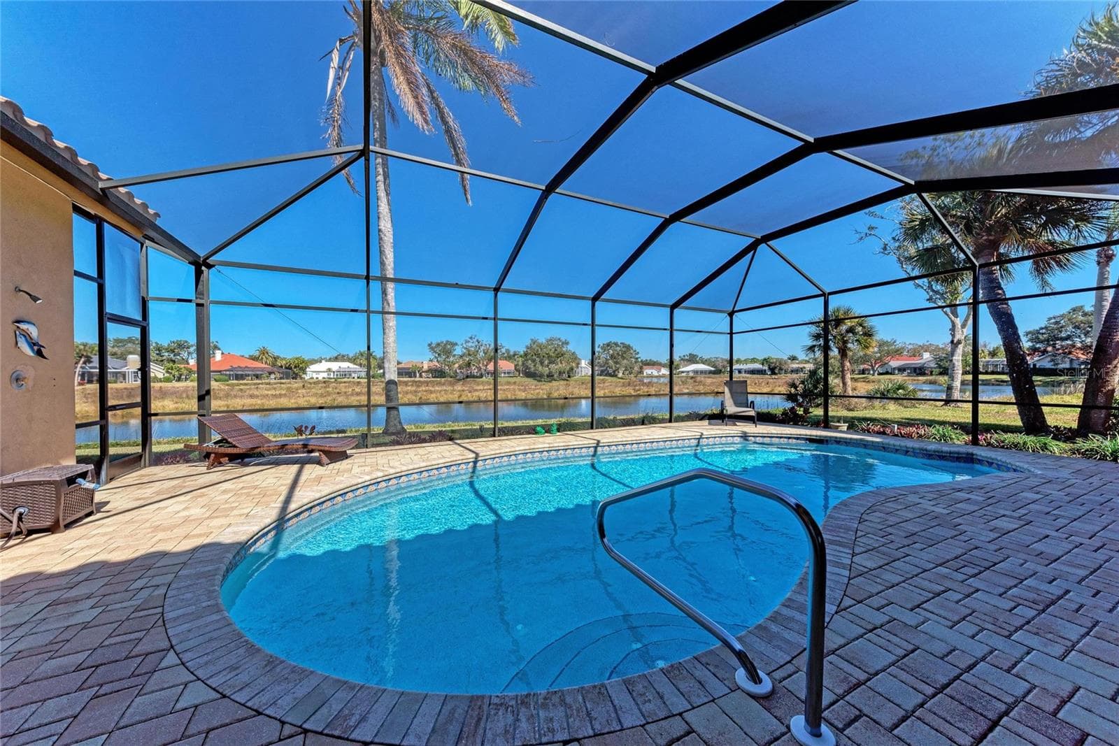 8383 Cypress Hollow Dr photo 5