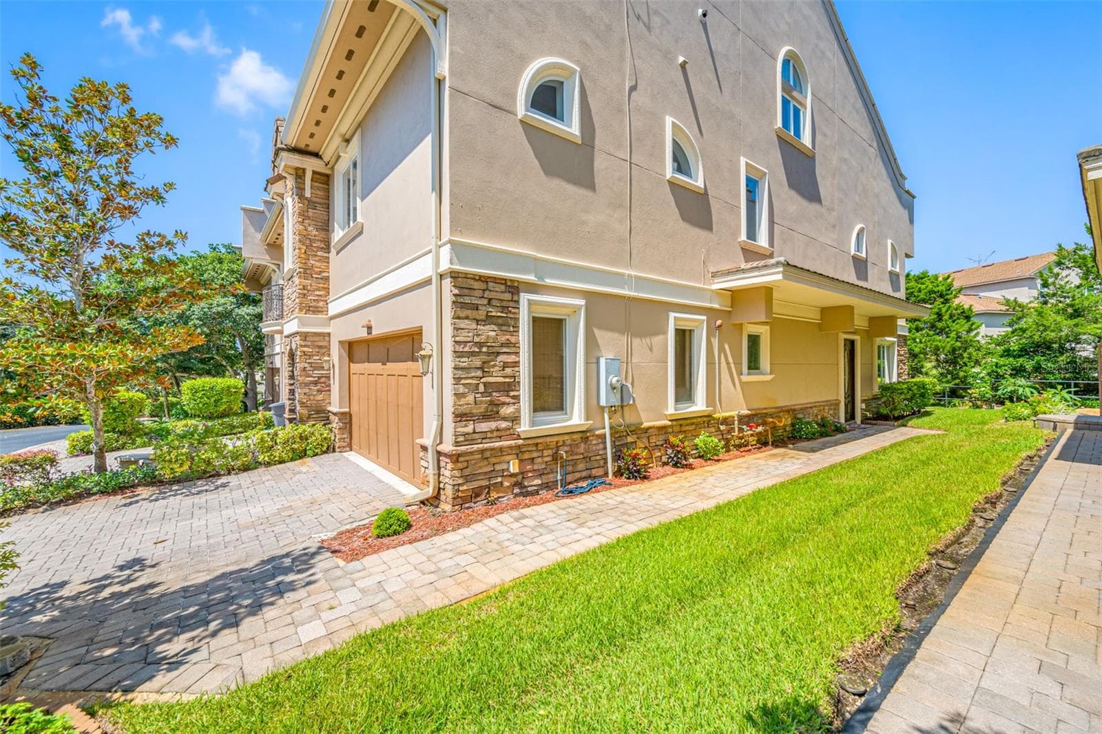 1425 Hillside Landing Dr