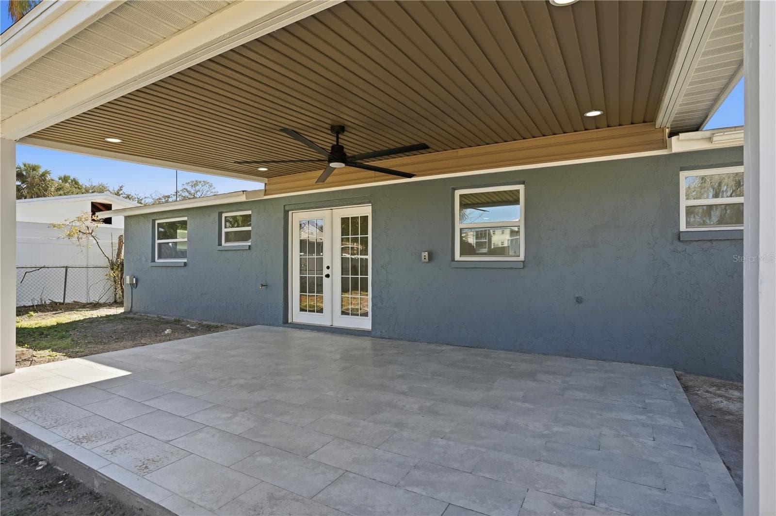 5543 Quist Dr