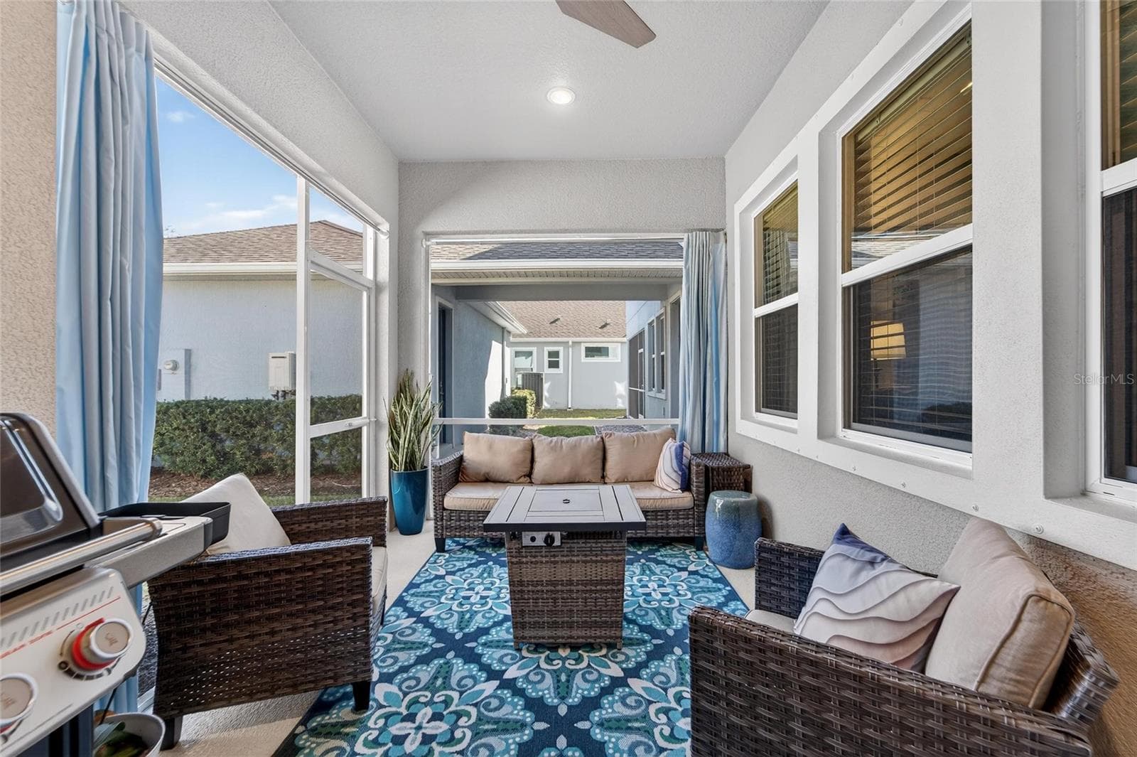 707 Winterside Dr photo 3