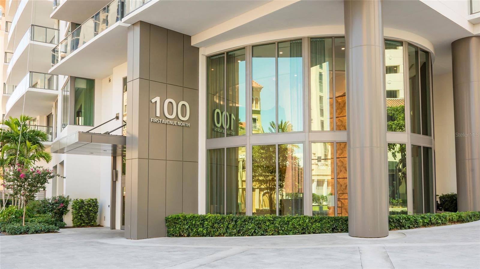 100 1st Ave N #1804