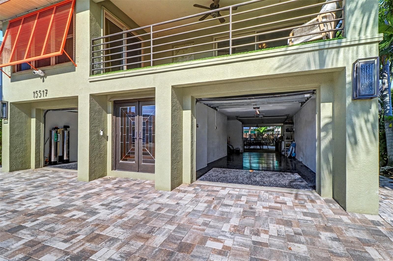 15517 Gulf Blvd photo 4