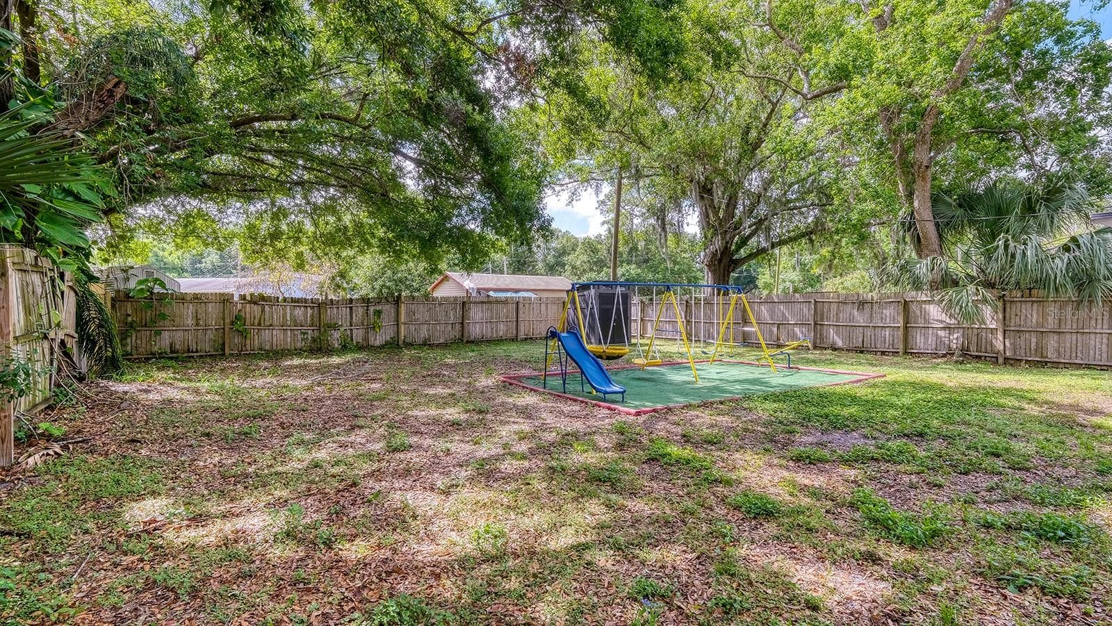 2122 Lake Blvd photo 4