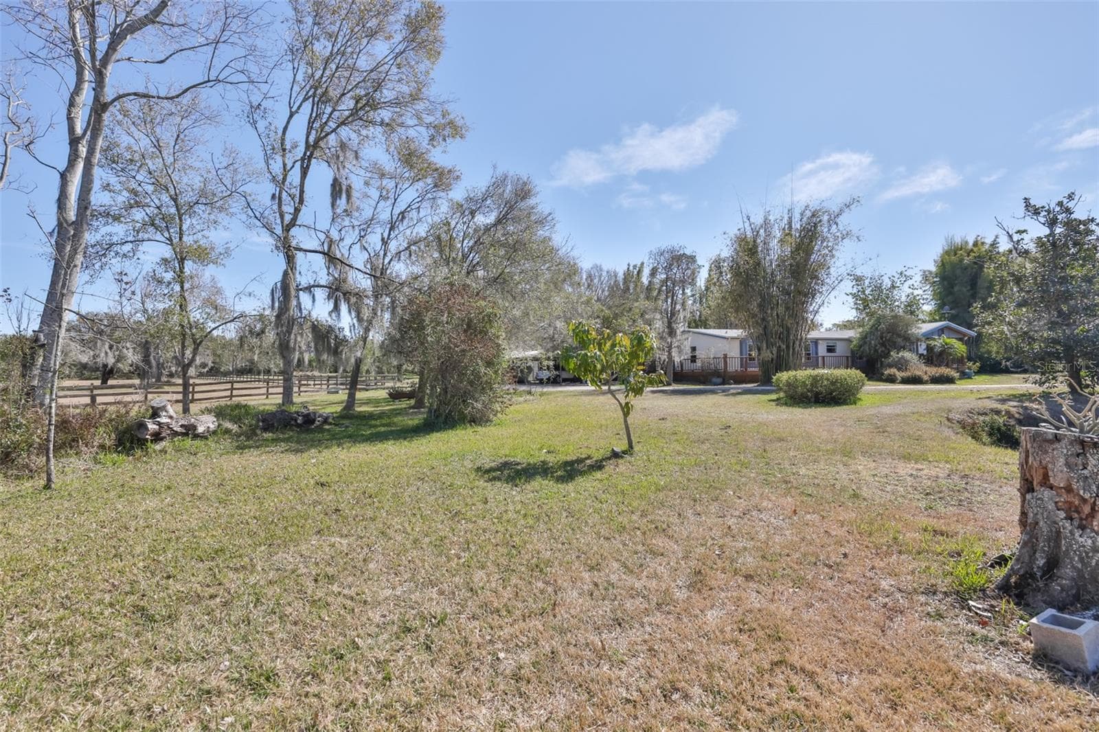 20112 Hobbs Rd photo 3