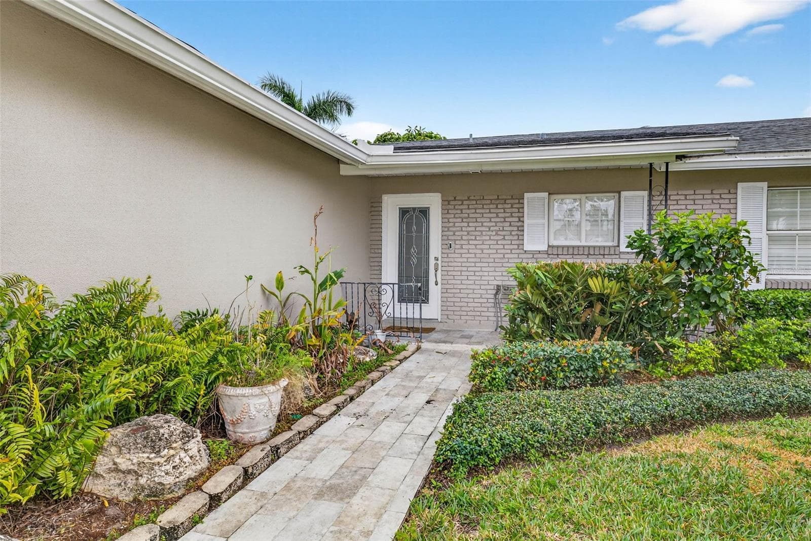 8718 Tahiti Ln