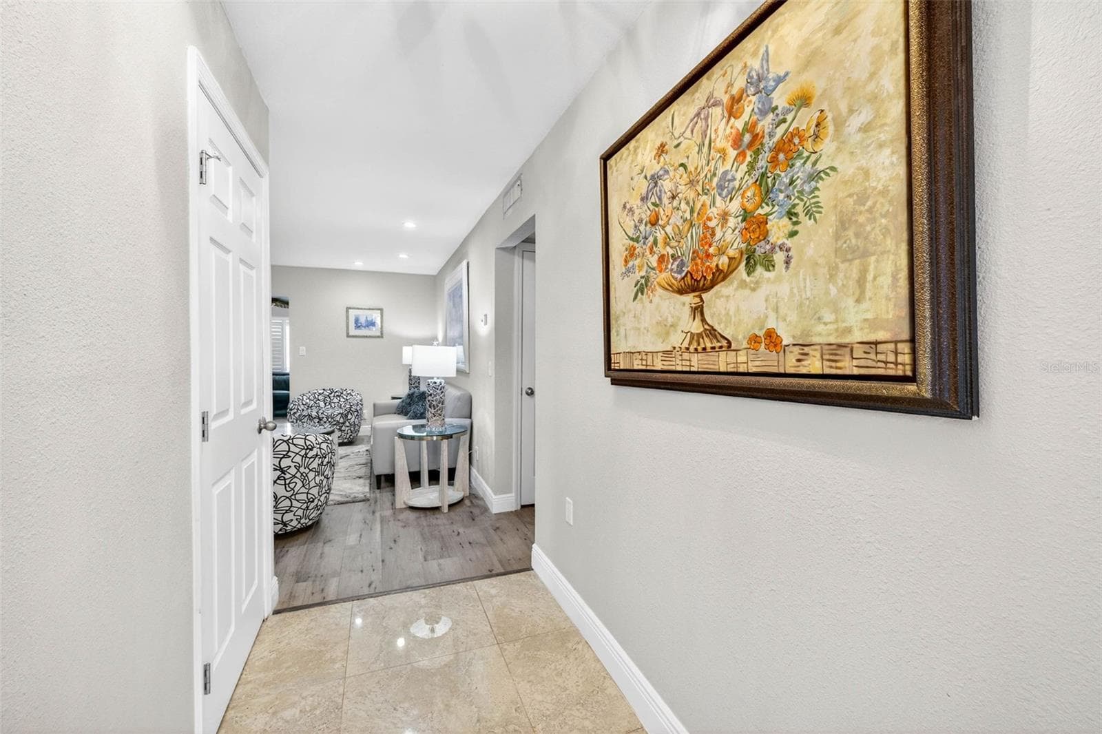 8718 Tahiti Ln photo 3