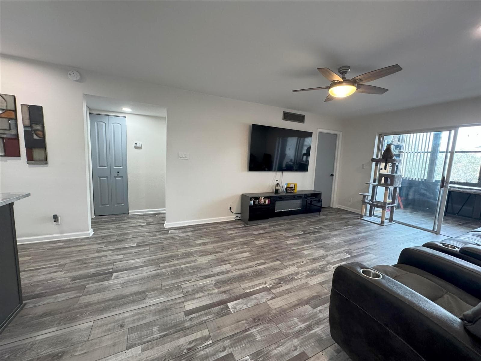 11485 Oakhurst Rd #-211 photo 5