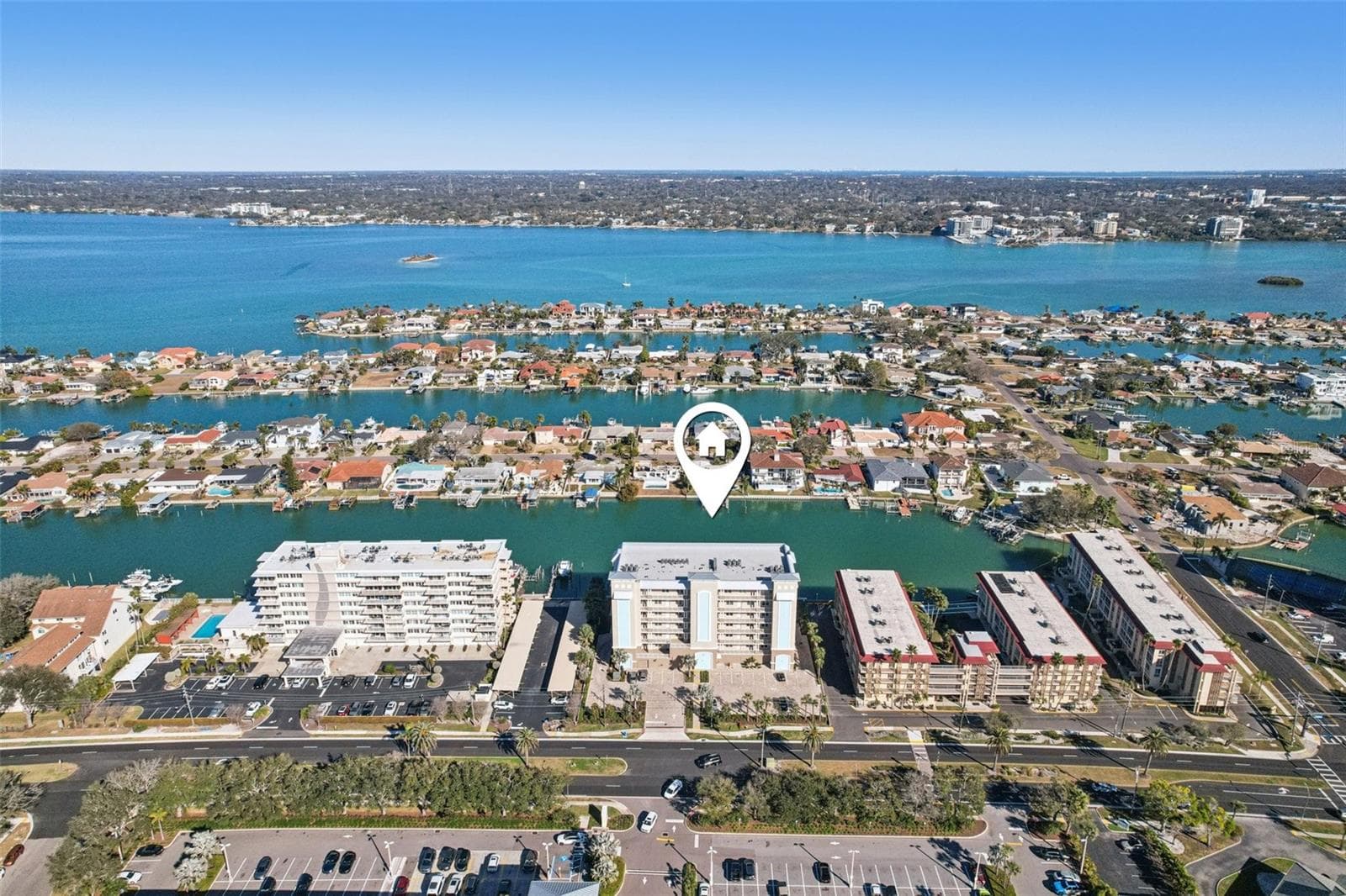 125 Island Way #404
