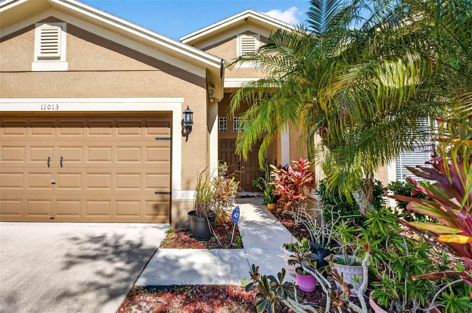 11013 Rockledge View Dr