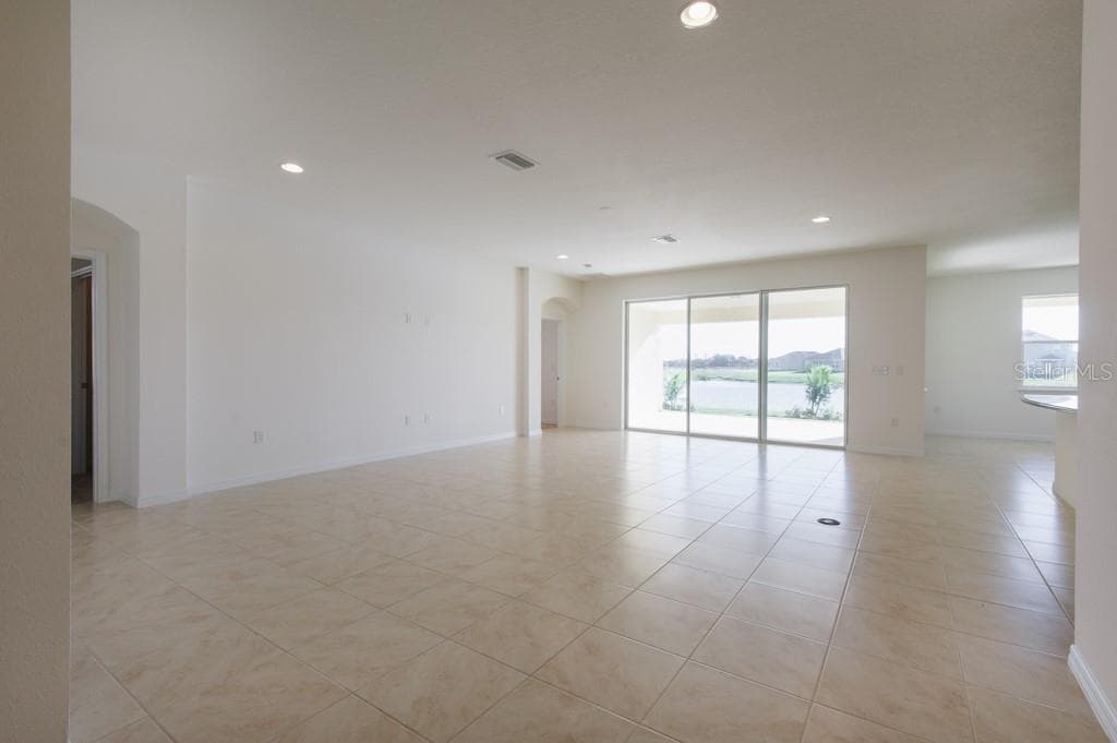 15543 Trinity Fall Way photo 3