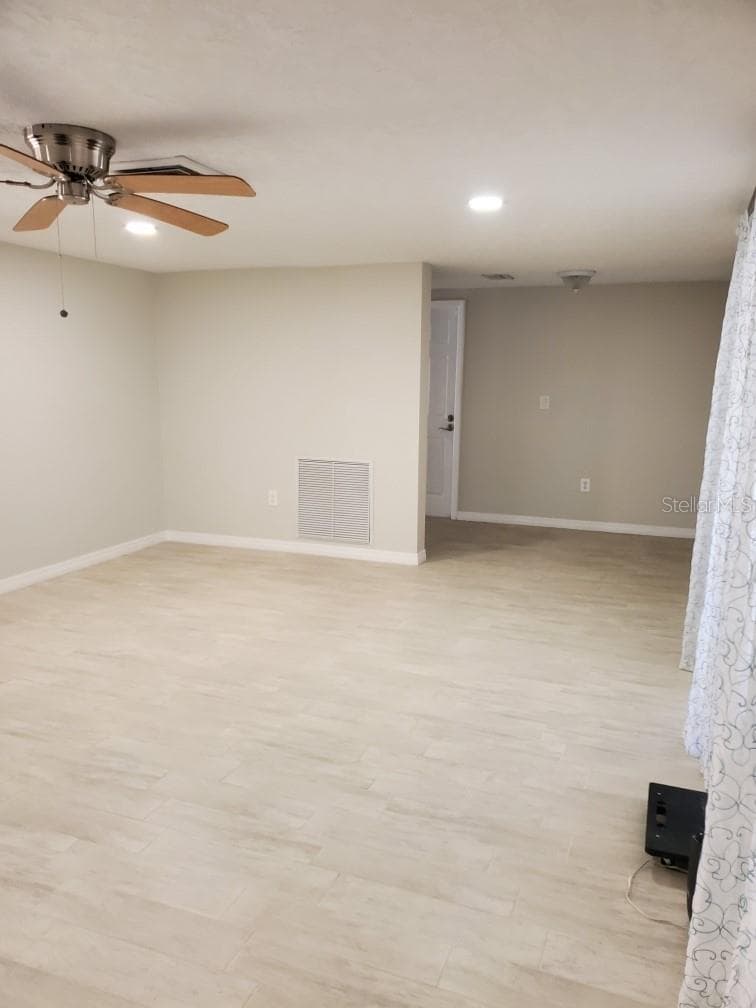8504 Wagon Wheel Ln photo 3
