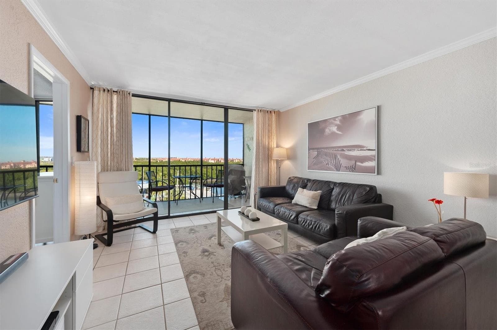 1000 Cove Cay Dr #5E photo 3
