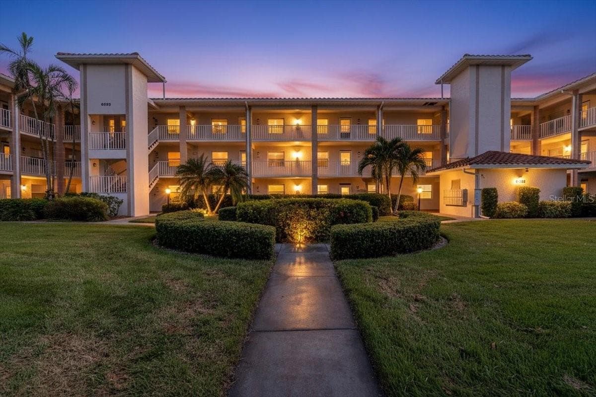 6505 Stone River Rd #103