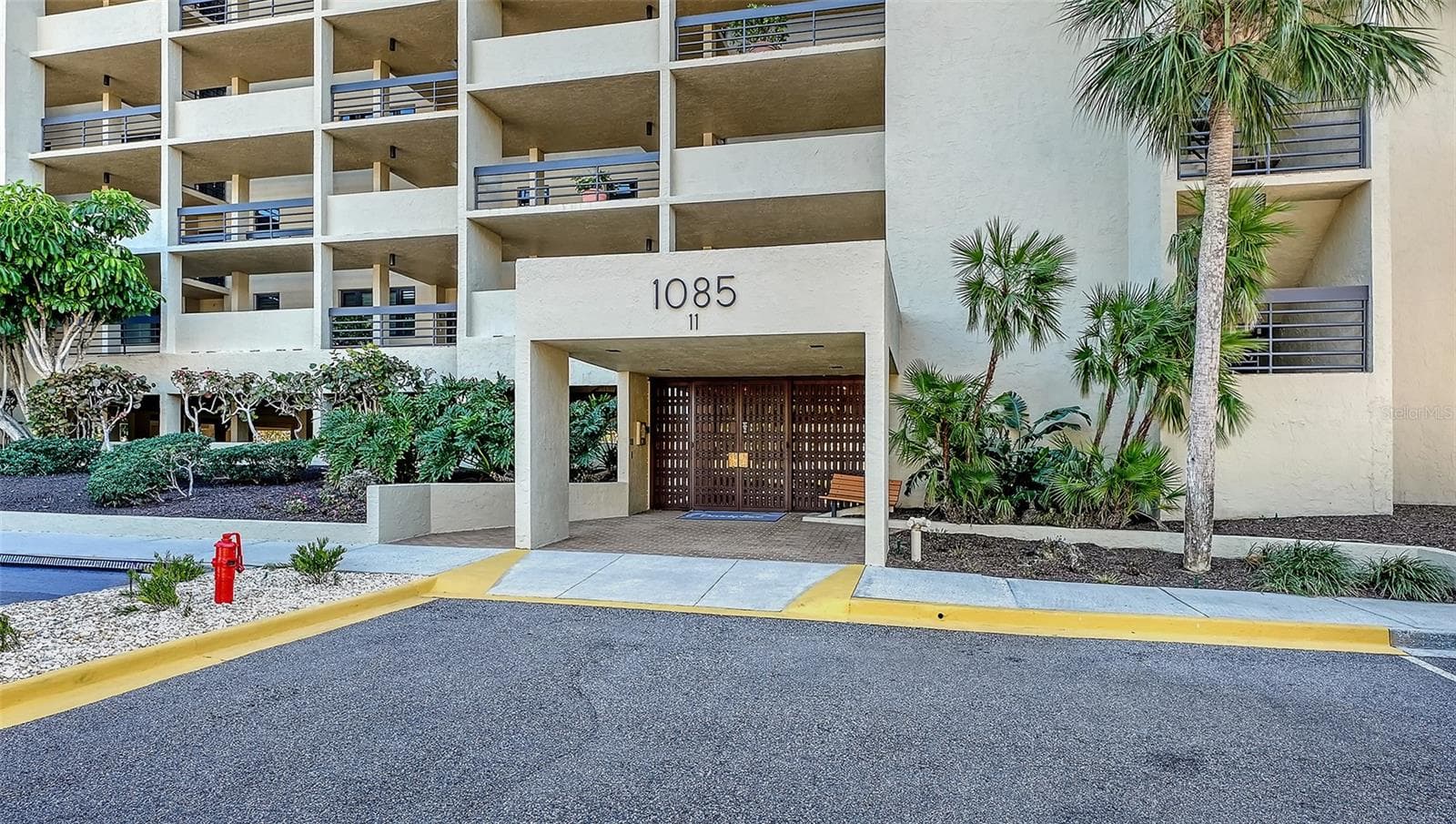 1085 Gulf Of Mexico Dr #205 photo 3
