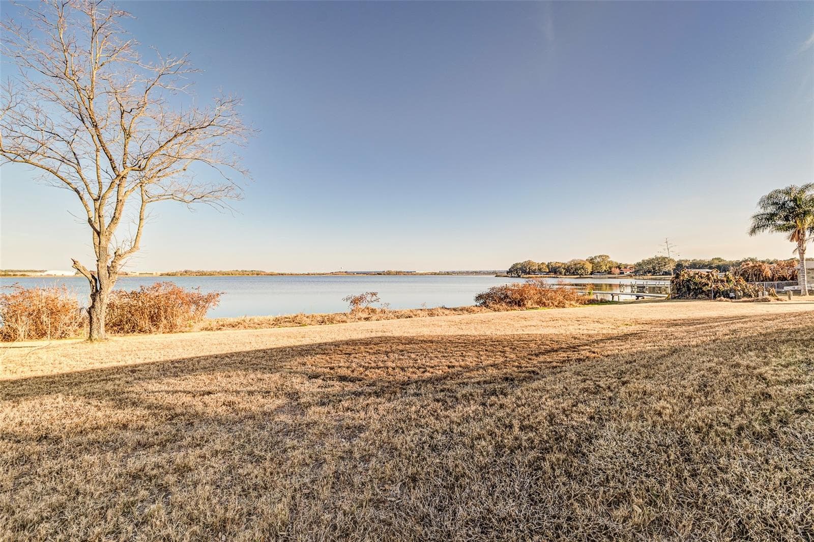 411 Edgewater Dr